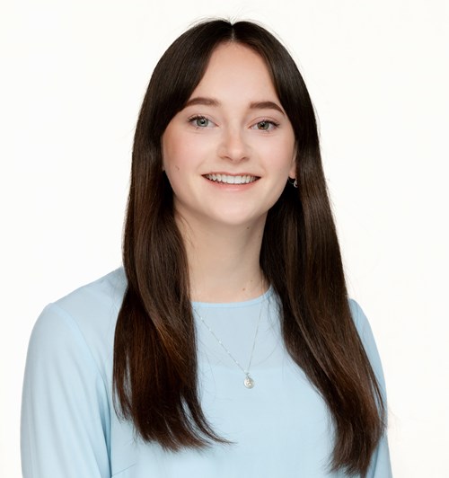 Photo of Emily Arnold